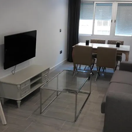 Guesting Velazquez Apartman Cádiz